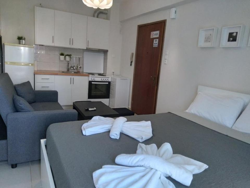 Little Beauty - Happyhostgr - In Platamonas