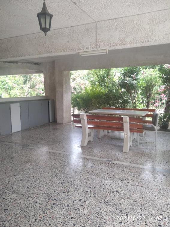 Little Beauty - Happyhostgr - In * Platamonas